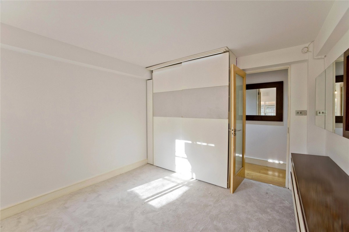 Images for WhiteHall Lodge, Pages Lane N10